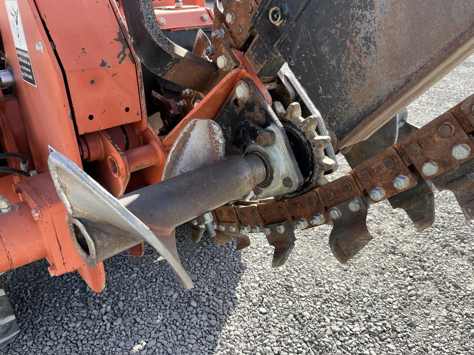 ./imagenes/INVOICE/2019/15606/ZANJADORA DITCH WITCH  RT45 (14).JPG